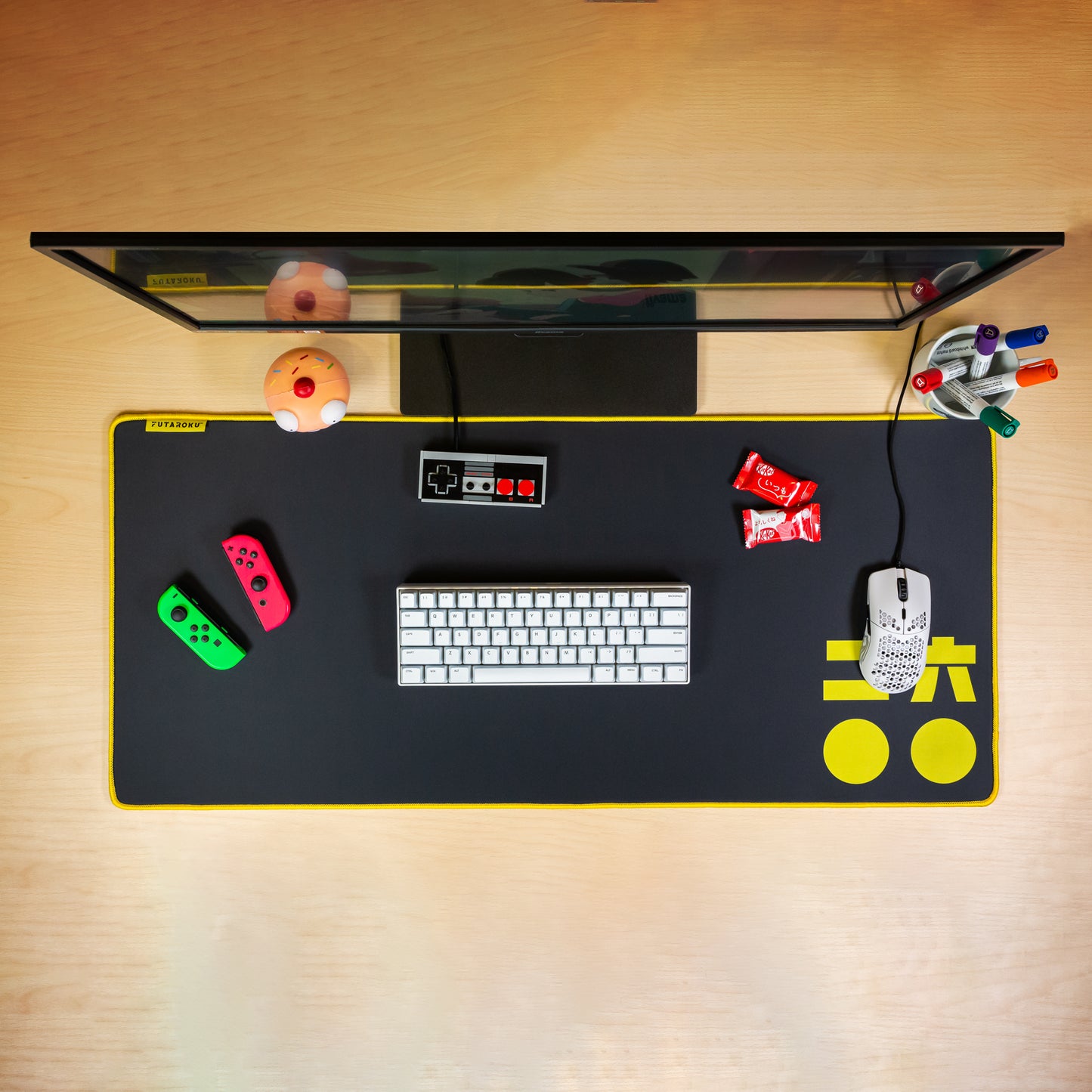 2600 Deskmat